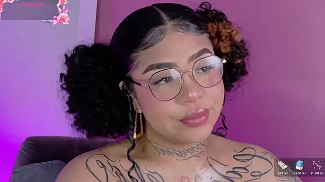 Snapshot of foxxy-lov3 chatting on May 2026 02:03:01 PM foxxy-lov3 online show from May 2026 02:03:01 PM