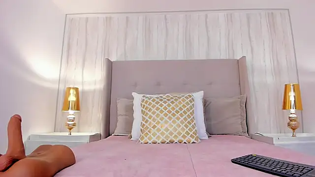 Snapshot of katie_cruz chatting on January 2025 05:23:01 PM katie cruz online show from January 2025 05:23:01 PM