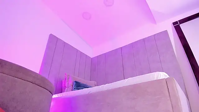 Snapshot of katie_cruz chatting on February 2025 11:44:02 AM katie cruz online show from February 2025 11:44:02 AM