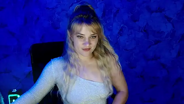 Snapshot of nika_gold1 chatting on July 2026 07:39:01 PM nika gold1 online show from July 2026 07:39:01 PM