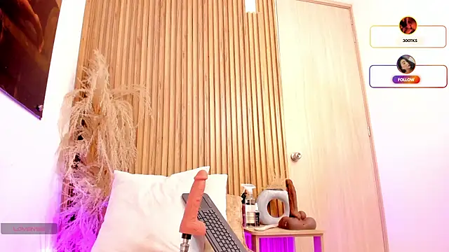 sofhiaa adaams online show from March 2026 04:42:01 PM