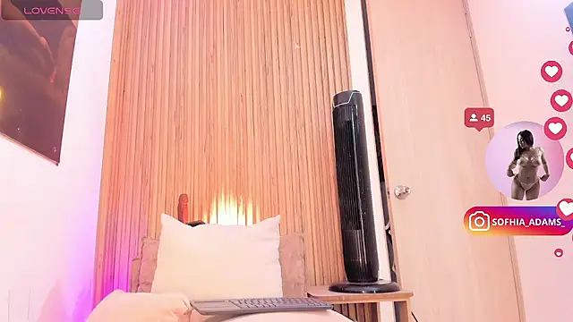 Snapshot of sofhiaa_adaams chatting on July 2026 10:40:02 PM sofhiaa adaams online show from July 2026 10:40:02 PM