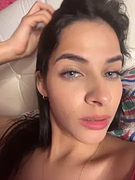 Snapshot of violetta-brown1 chatting on November 2025 04:55:02 AM violetta-brown1 online show from November 2025 04:55:02 AM