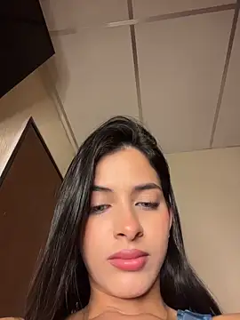 Snapshot of violetta-brown1 chatting on April 2026 02:35:01 AM violetta-brown1 online show from April 2026 02:35:01 AM