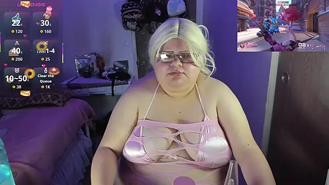 Snapshot of Bimbolola chatting on December 2025 04:51:01 AM Bimbolola online show from December 2025 04:51:01 AM