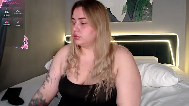 LadySambuca online show from January 2026 06:17:01 AM