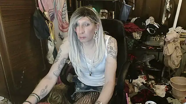 Ombeline1 online show from January 2026 06:55:02 PM