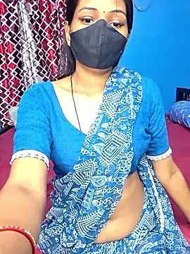 Snapshot of Triha_18 chatting on April 2026 01:35:02 PM Triha 18 online show from April 2026 01:35:02 PM