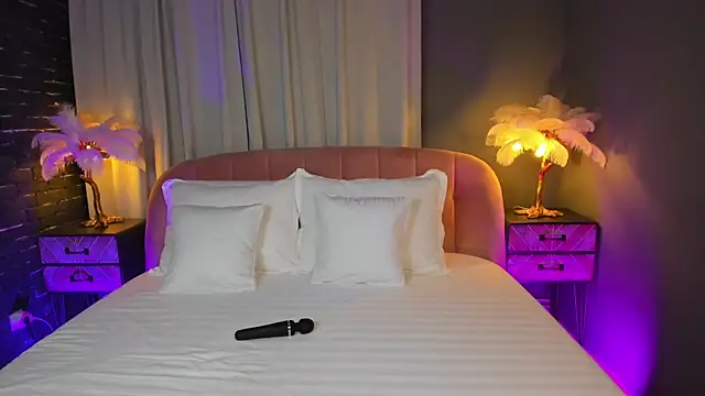 Snapshot of AmedeeaBanks chatting on September 2025 07:25:02 PM AmedeeaBanks online show from September 2025 07:25:02 PM