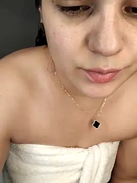 Snapshot of Lia_Hurley chatting on February 2025 02:24:02 PM Lia Hurley online show from February 2025 02:24:02 PM