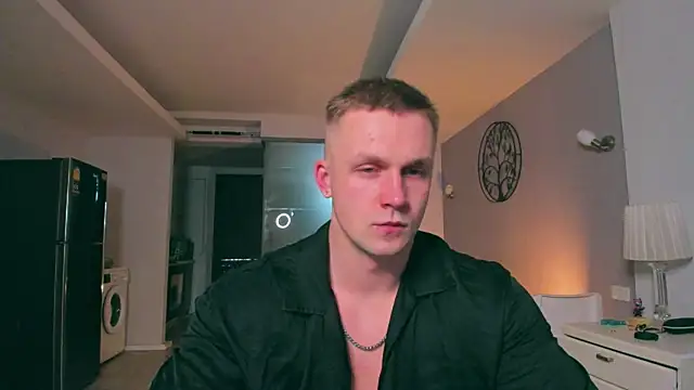 Samuel Andrew online show from October 2025 02:45:01 AM