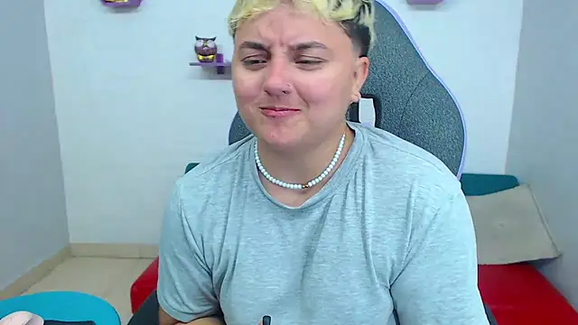 Snapshot of isabeautyx19 chatting on February 2025 02:06:02 AM isabeautyx19 online show from February 2025 02:06:02 AM