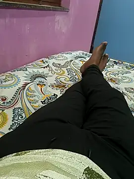Snapshot of ak007_desire chatting on February 2026 03:01:01 PM ak007 desire online show from February 2026 03:01:01 PM