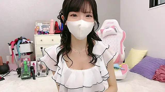 Snapshot of -minami- chatting on April 2026 03:10:02 AM -minami- online show from April 2026 03:10:02 AM