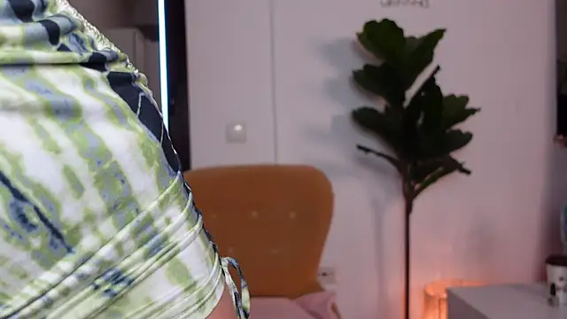 NinaCrystal1 online show from January 2026 07:54:01 AM