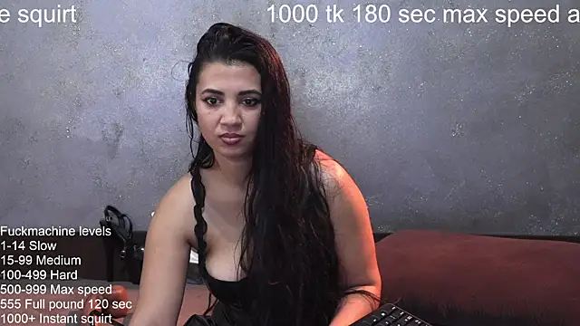 Alissa bby online show from November 2025 11:31:02 AM