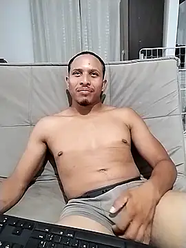 Piroca doce18 online show from December 2024 04:04:02 AM