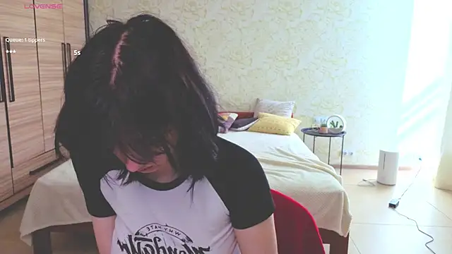 JulisSweet online show from September 2025 07:10:02 AM