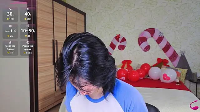 JulisSweet online show from December 2025 08:22:01 AM