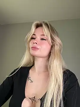 Vladamais online show from January 2025 01:05:01 PM