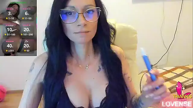 kissnicol32 online show from March 2026 05:52:02 PM