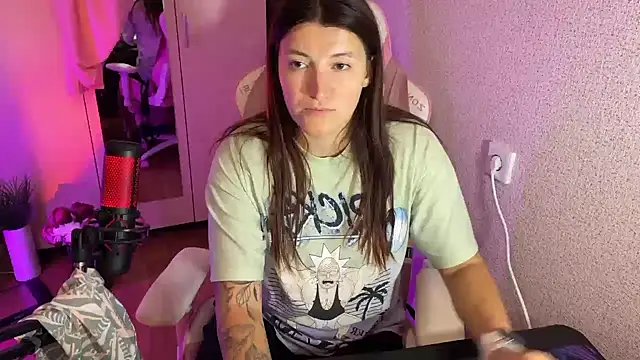 Katrin  kiss online show from October 2025 10:20:02 PM