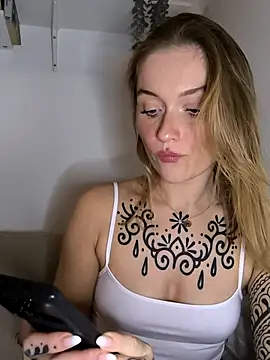 Goldloeckchen159 online show from October 2025 06:40:02 PM