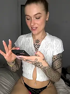 Snapshot of Goldloeckchen159 chatting on April 2026 04:50:02 PM Goldloeckchen159 online show from April 2026 04:50:02 PM