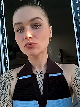 Snapshot of Goldloeckchen159 chatting on April 2026 03:53:01 PM Goldloeckchen159 online show from April 2026 03:53:01 PM