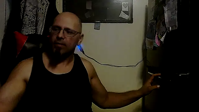 KrazyLegz online show from September 2025 02:35:01 AM