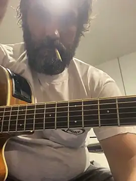 Snapshot of bigJohnson223 chatting on November 2025 05:29:01 AM bigJohnson223 online show from November 2025 05:29:01 AM