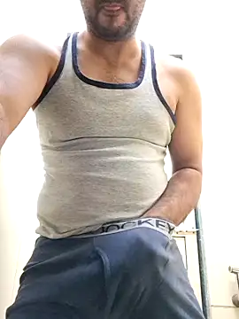 Snapshot of johny_69d@xh chatting on December 2025 08:19:02 AM johny 69dxh online show from December 2025 08:19:02 AM