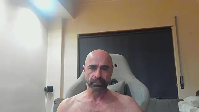 Bicopflirt online show from April 2026 10:37:01 PM