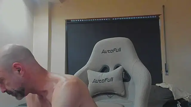 Bicopflirt online show from June 2026 04:50:02 PM