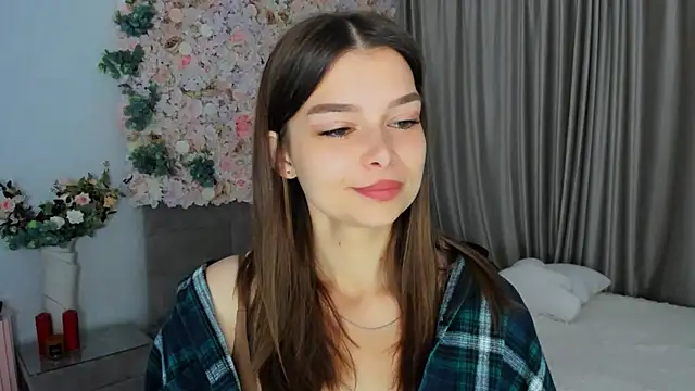 ContinentOfTranquility online show from September 2025 01:18:01 AM