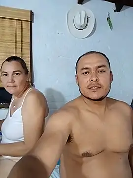 Snapshot of piton77 chatting on April 2026 10:34:02 PM piton77 online show from April 2026 10:34:02 PM