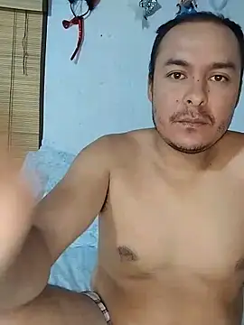 Snapshot of piton77 chatting on June 2026 09:12:01 AM piton77 online show from June 2026 09:12:01 AM