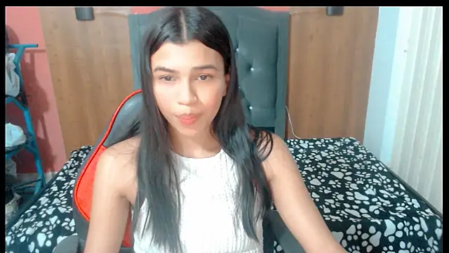 lyanamerry0 online show from October 2025 08:49:01 PM