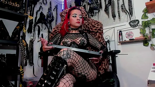 Agatha BDSM online show from December 2024 10:05:02 PM