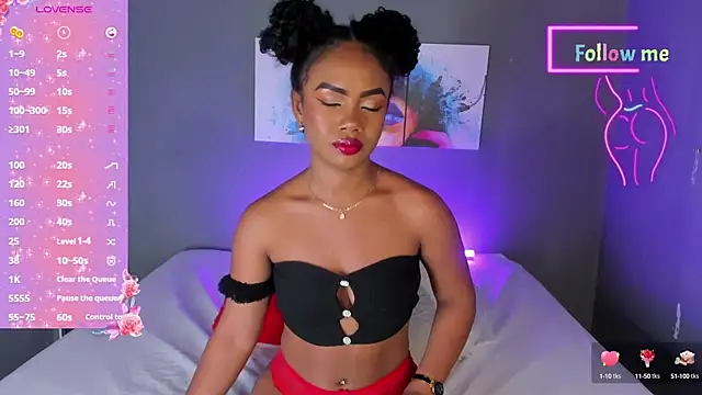 EmmaSmith06 online show from March 2025 05:33:02 PM