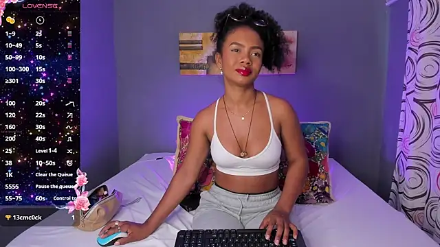 EmmaSmith06 online show from November 2025 05:14:02 PM