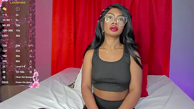 EmmaSmith06 online show from December 2025 05:31:02 PM