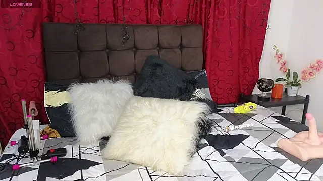 Majuu   online show from September 2025 06:19:01 PM