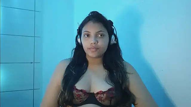 Snapshot of bombomepimenta chatting on January 2025 02:25:01 AM bombomepimenta online show from January 2025 02:25:01 AM