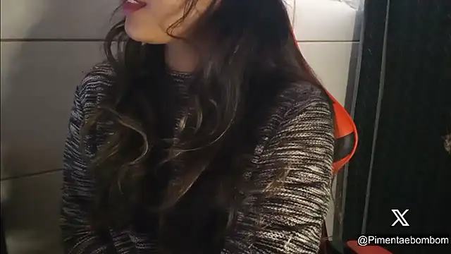 Snapshot of bombomepimenta chatting on March 2025 07:12:02 PM bombomepimenta online show from March 2025 07:12:02 PM