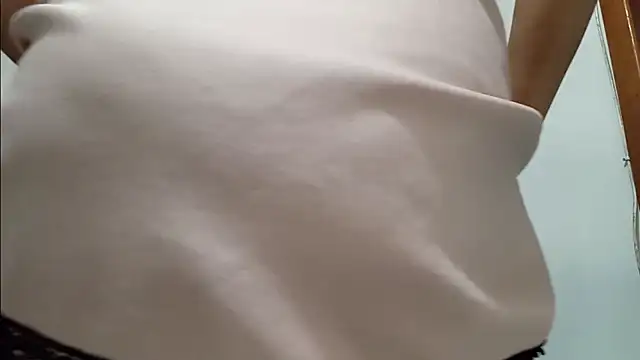 Snapshot of bombomepimenta chatting on March 2025 06:40:02 AM bombomepimenta online show from March 2025 06:40:02 AM