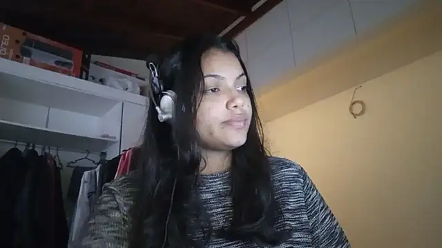 Snapshot of bombomepimenta chatting on October 2025 08:42:01 PM bombomepimenta online show from October 2025 08:42:01 PM