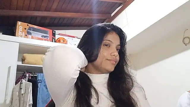 Snapshot of bombomepimenta chatting on November 2025 01:28:02 AM bombomepimenta online show from November 2025 01:28:02 AM