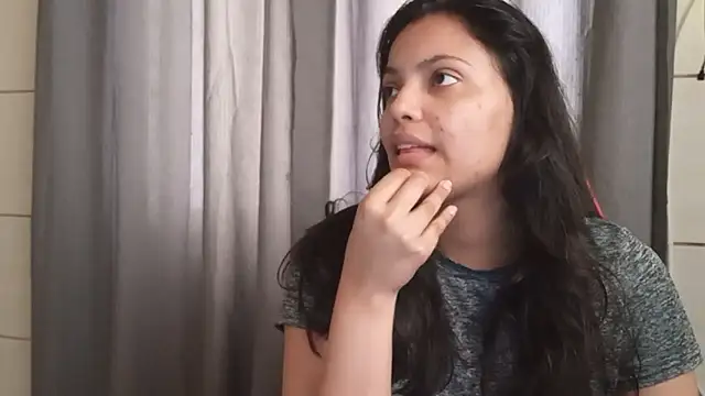 Snapshot of bombomepimenta chatting on November 2025 01:32:02 PM bombomepimenta online show from November 2025 01:32:02 PM