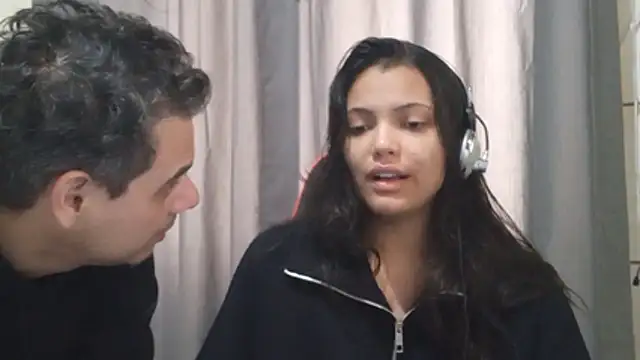 Snapshot of bombomepimenta chatting on November 2025 12:17:01 PM bombomepimenta online show from November 2025 12:17:01 PM